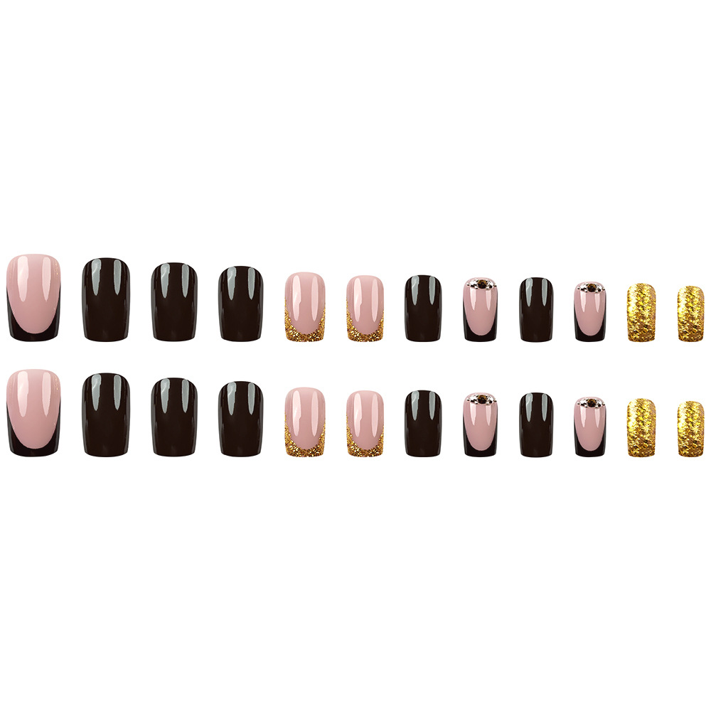 24 piezas de parche de uñas de lámina de oro retrógrado temperamento vino rojo desgaste de uñas de estilo francés Phnom Penh oro taladro de manicuras