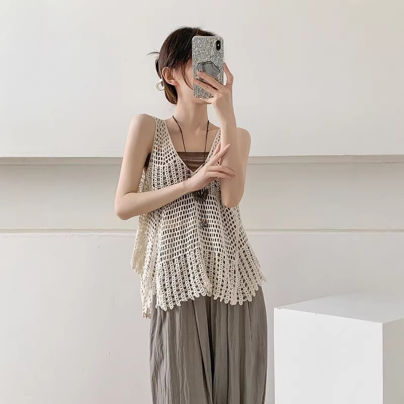 Bohemian Style Camisole for Women 2026 New Summer Hollow-Out Sleeveless Knitted Vest Outerwear Top