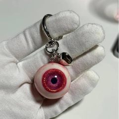Amazon 新しいジュエリーヨーロッパとアメリカのゴシック悪魔の目樹脂ハート型ハロウィンアイキーホルダー