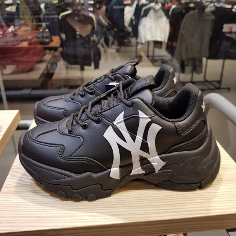 블랙 화이트 라벨(반 사이즈가 너무 작음)