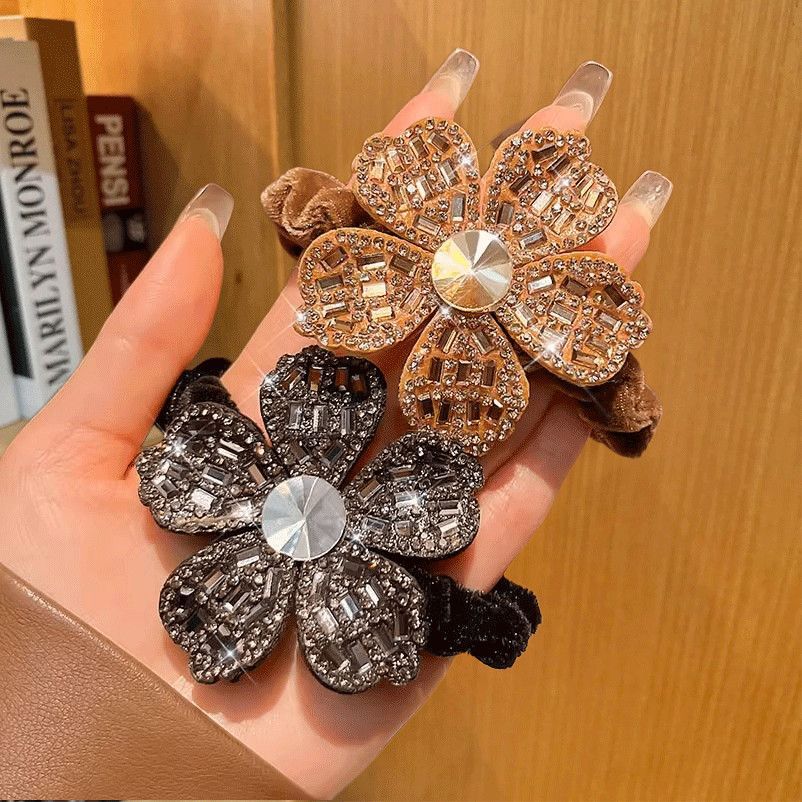 1742281506638-1486804634