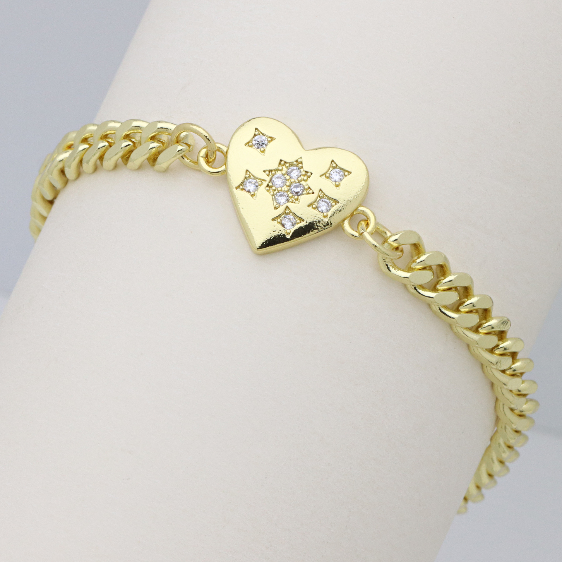 Großhandel Schmuck Einfacher Stil Stern Herzform Kupfer Zirkon Inlay Armbänder Kubanische Gliederkette Panzerkette display picture 15