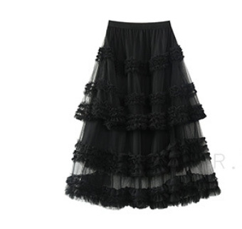 2025小衆アンドロメダの雰囲気感ロングスカート韓国系シンプルなネット糸は、ケーキを重ねてスカート4809を着ている
