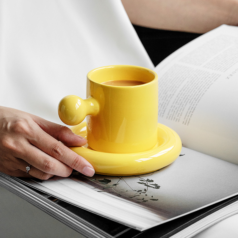 INS estilo lindo taza de yema de huevo chica nicho Oficina taza de café de cerámica personalidad Taza chica Taza de agua