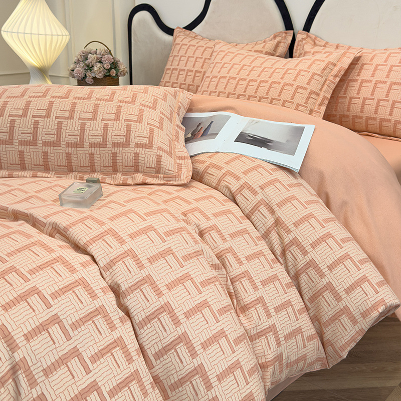 Cama de otoño e invierno cepillada simple de cuatro piezas 2024 nueva funda de edredón sábana algodón algodón ropa de cama combinación de ropa de cama