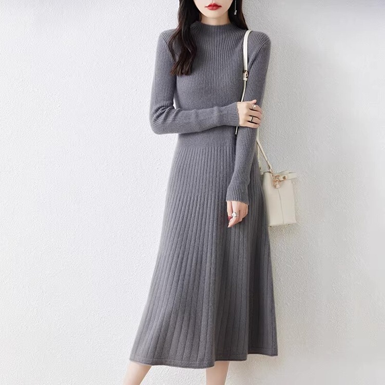 半高领贴身连衣裙女修身2025秋冬款针织长裙显瘦过膝超长毛衣裙|undefined