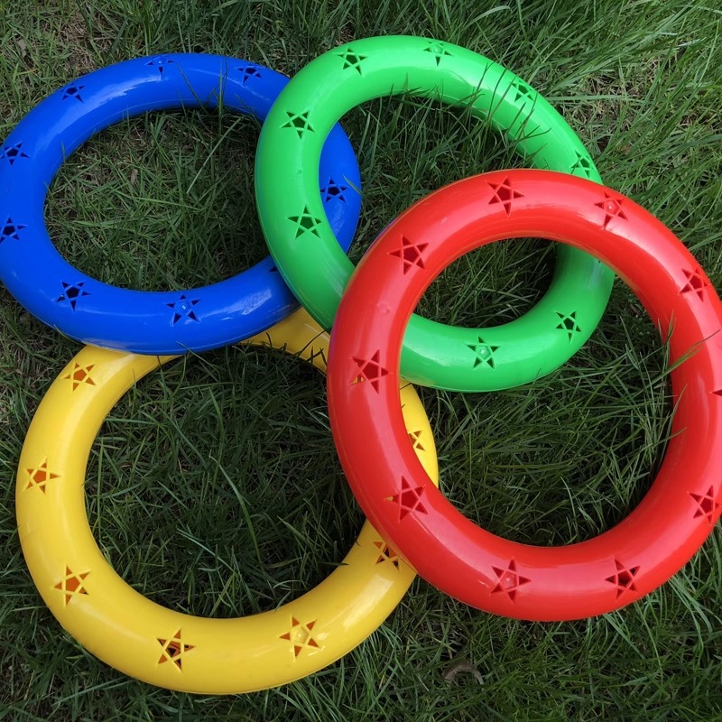 Jardín de infantes para niños al aire libre ejercicios matutinos sensoriales entrenamiento con equipos de anillo de gimnasia de círculo sonoro pulsera de juguetes táctiles para niños