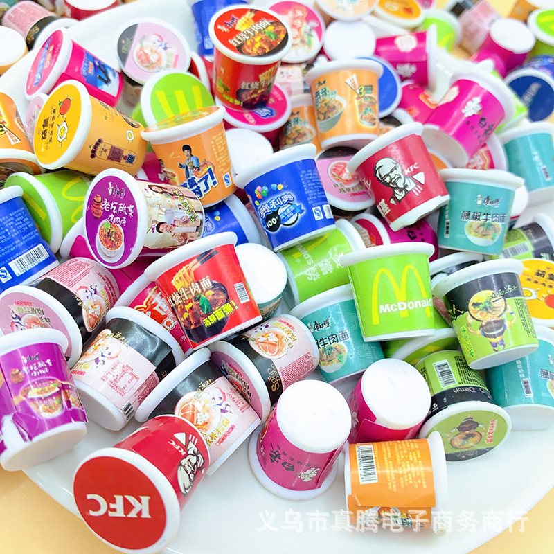 Convenience store instant noodle bucket toys diy photo micro props micro resin food play mini decoration manufacturers wholesale