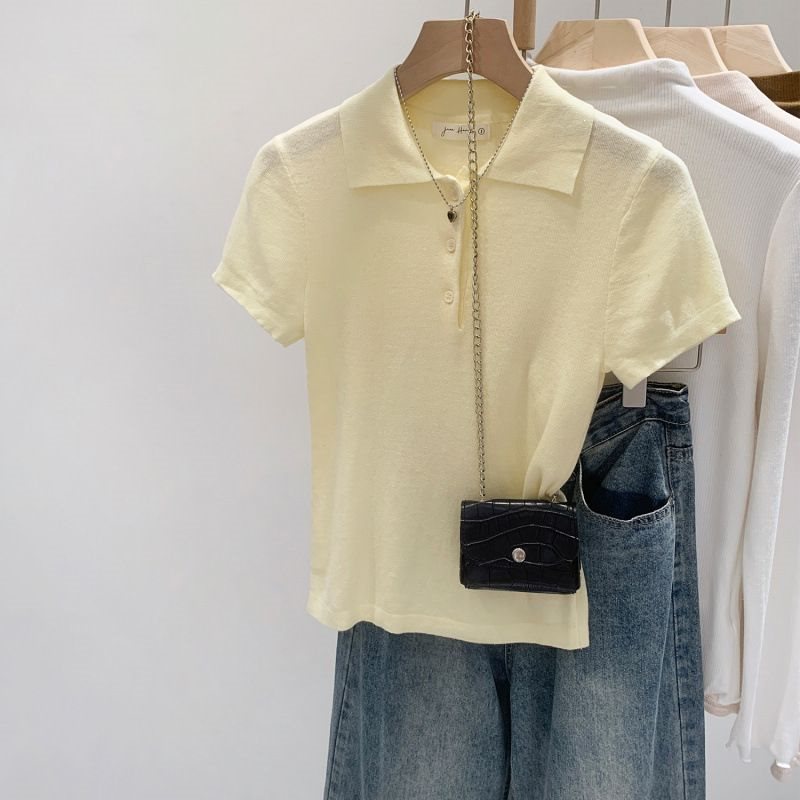Korean style short polo collar short-sleeved T-shirt for women, summer style, fitted with small collar, button-down, high-waisted, sexy top.
