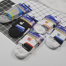 ��ë���m����Ů�ж�Ͳ���m