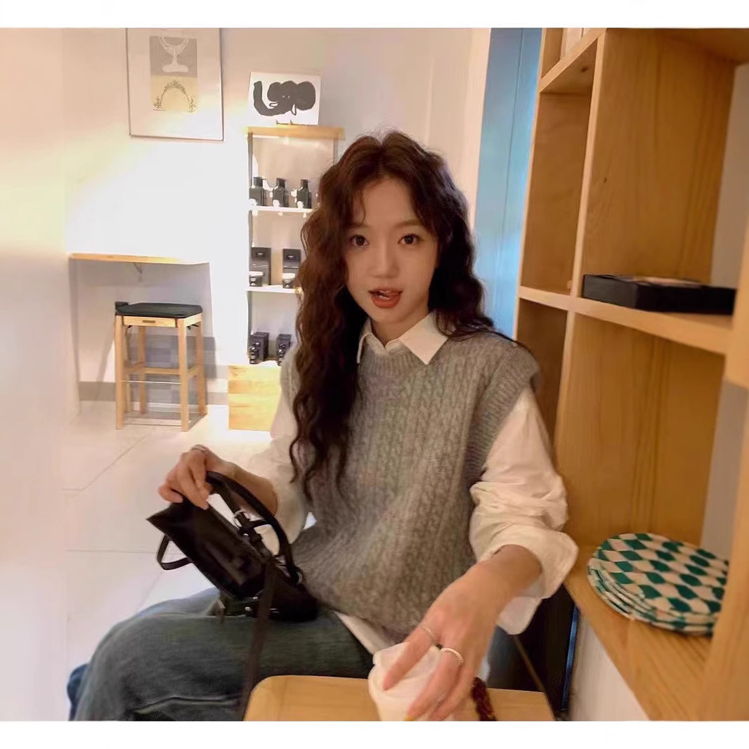 100 양모 니트 트위스트 조끼 여성의 가을 및 겨울 스택 셔츠 외부 왁스 코트 슬리밍 솔리드 컬러 울 조끼 트렌디