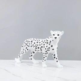 金属工艺品;树脂工艺品;水晶工艺品