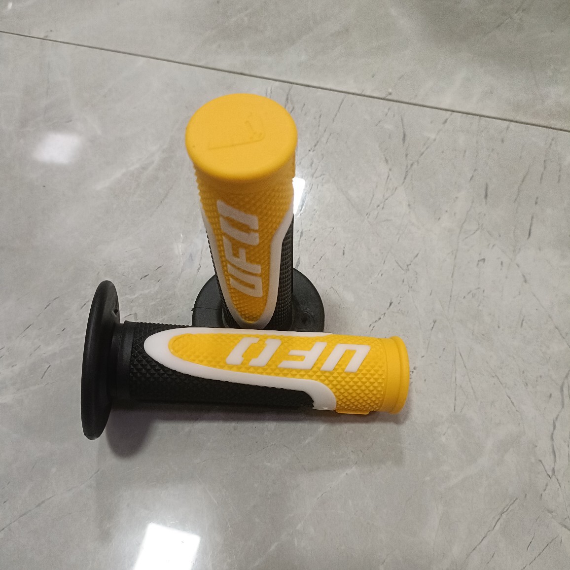 motocicleta tricolor UF0 manillar accesorios de SUV universal exportación transfronteriza de América del Sur venta directa