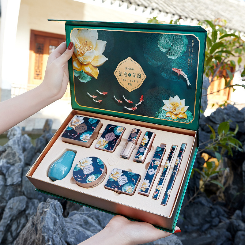 尤莉尤拉彩妆套装遮瑕气垫高光睫毛膏眼线笔眉笔口红套装|ru