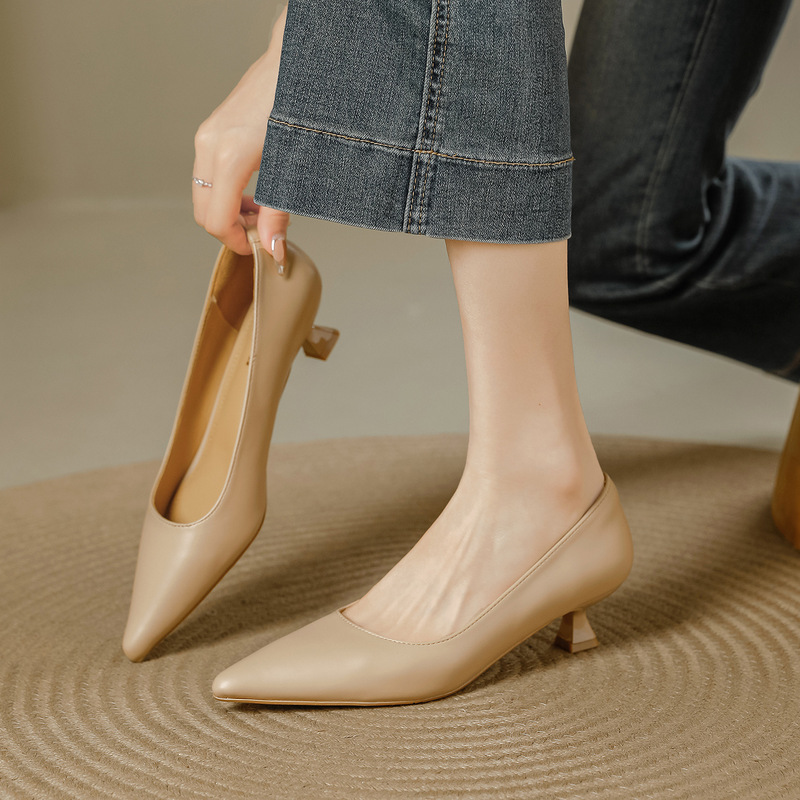 French-Style Pointed Shallow High Heels for Women, Solid Color, 2025 New Model, Elegant Soft Leather Versatile Commuting Kitten Heel Single Shoes