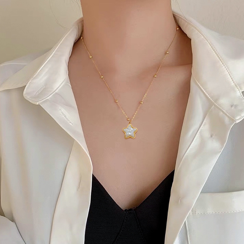 Fashion Pentagram Titanium Steel Plating Inlay Shell Pendant Necklace 1 Piece