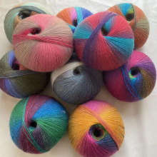 厂家4两大魔球彩虹羊毛线手编diy披肩帽子围巾外套渐变色细毛线团