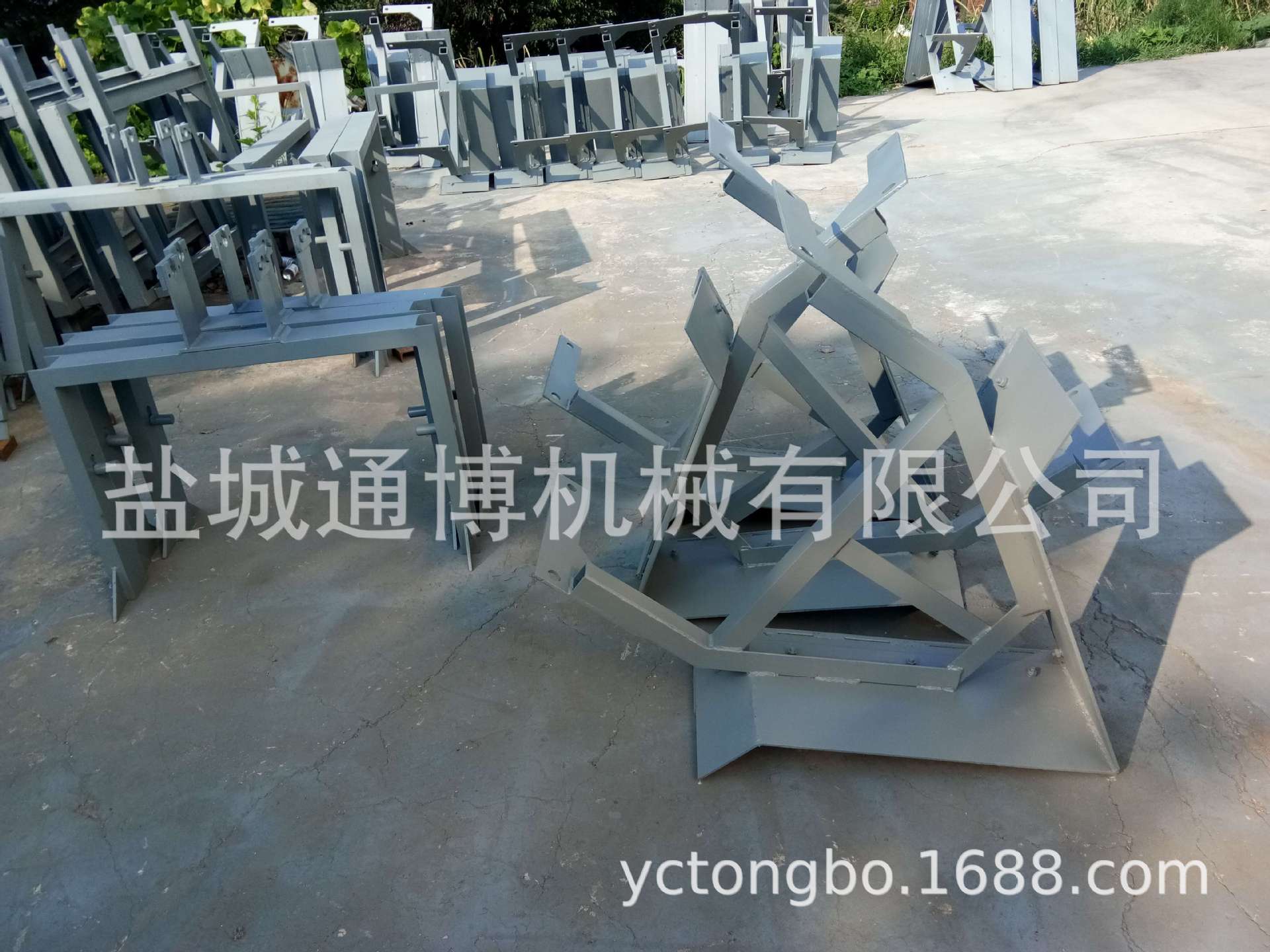 DYTN800－Z左侧带宽800犁式卸料器