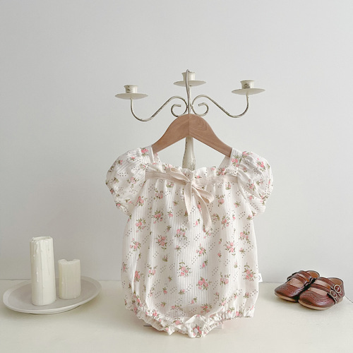 Summer Newborn Baby and Children's romper with small floral bow, for girls, bubble sleeve, diaper cover, crawling suit