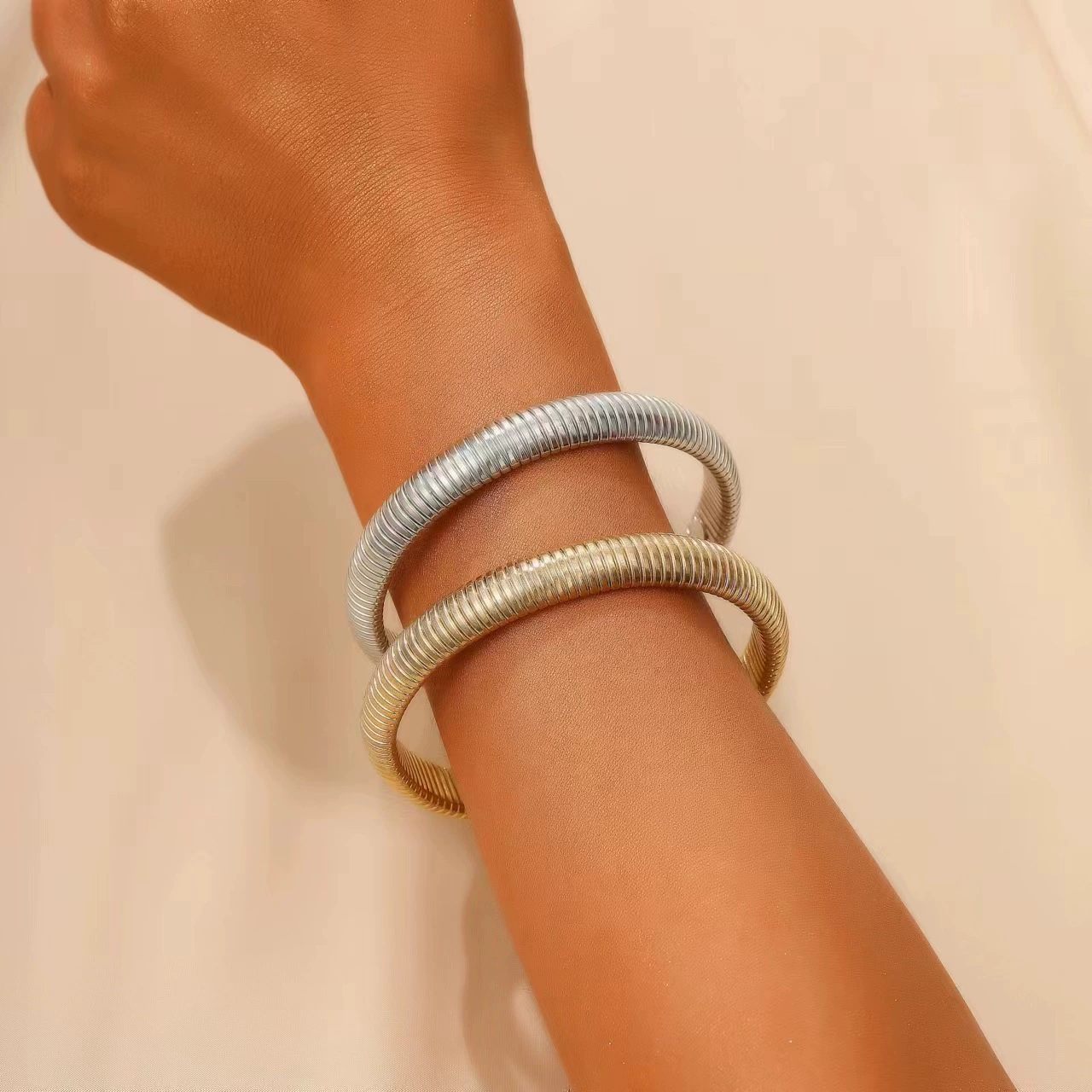 Elastic men's design bracelet hip-hop style, internet celebrity, European style, simple and elegant design