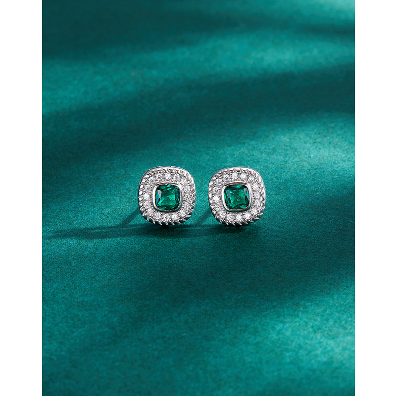 Pendientes retro verdes 925 plata de ley diseño de nicho de lujo ligero 2024 nuevos pendientes de temperamento de alta gama pendientes mujeres