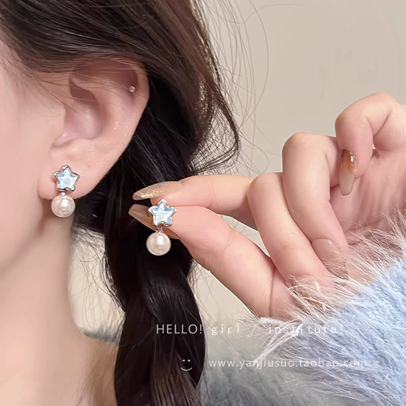 Серьги женские, акценты из жемчуга, яркий привлекательный стиль, несколько цветовых кодов