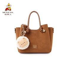 �����˰���Ů�¿�r�����ذ�С������б����ٴ�ͨ��ˮͰ���μ��