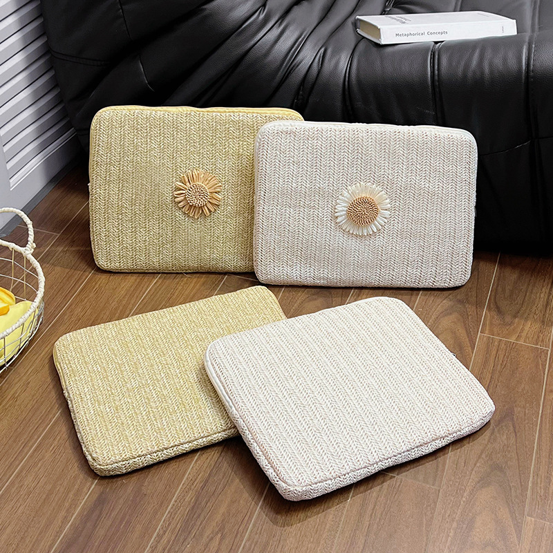 Straw-Woven Style Laptop Bag for Work and Commuting, Portable Tablet Carrying Bag, Shock-Proof and Drop-Proof Tablet Protective Case