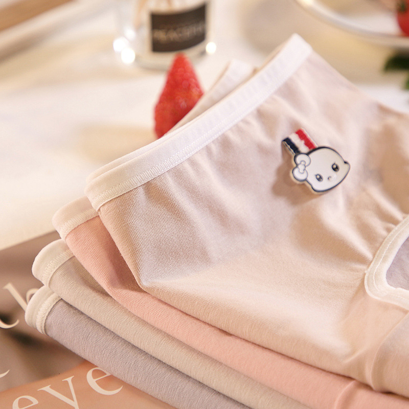 40 Combed Cotton Girl Cartoon Doll Underwear Women's High School Students' Cotton Antibacterial Breathable Women's Briefs