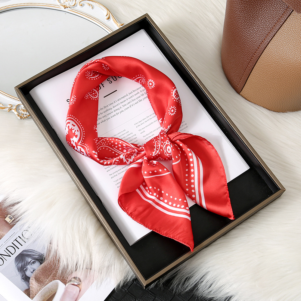 Flor de anacardo europea y americana transfronteriza 70 bufanda de seda de imitación retro todo-fósforo bolsa atada bufanda cuadrada bolsa atada bufanda de seda scarf al por mayor