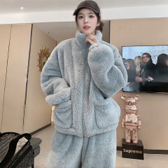 レイジースタイルスタンドカラープラスベルベット厚みのあるホーム服ツーピース暖かいスーツ韓国版無地ルーズパジャマ2025冬