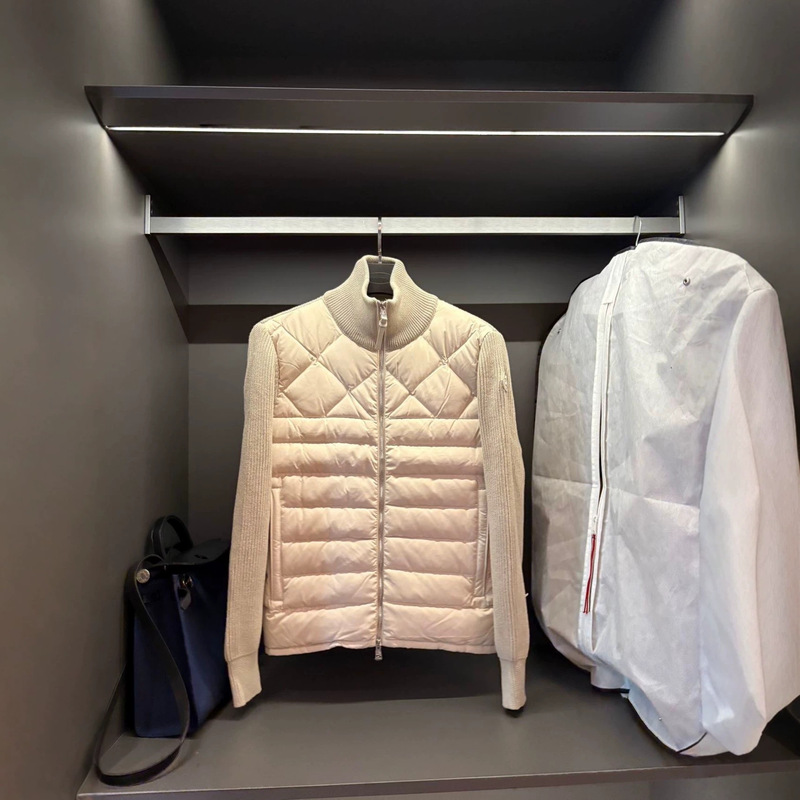 Mengkou high-quality knitted patchwork stand-up collar stylish lightweight short M-brand jacket for both men and women Mengkou high-quality knitted patchwork stand-up collar stylish lightweight short M-brand jacket for both men and women