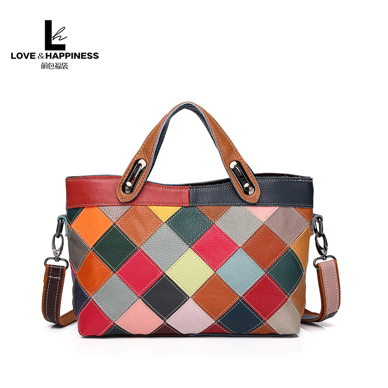 Nueva bolsa de hombro de cuero casual versátil bolso de mano simple personalidad diaria nicho de viaje mochila mujer