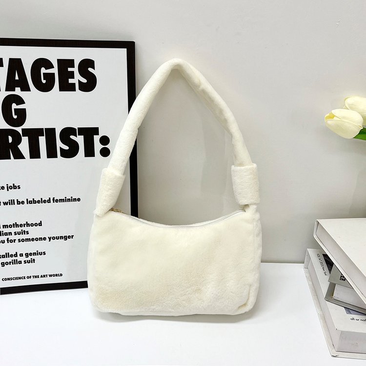 Otoño y invierno transfronterizos nuevos bolsos de peluche bolsos de moda bolsos de llave bolsos de maquillaje bolsos de chicas