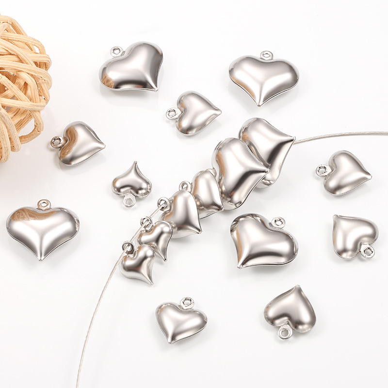 50 PCS/Package 11.5 * 13mm 16.3 * 17mm 9 * 11mm Stainless Steel Heart Shape Polished Pendant display picture 5