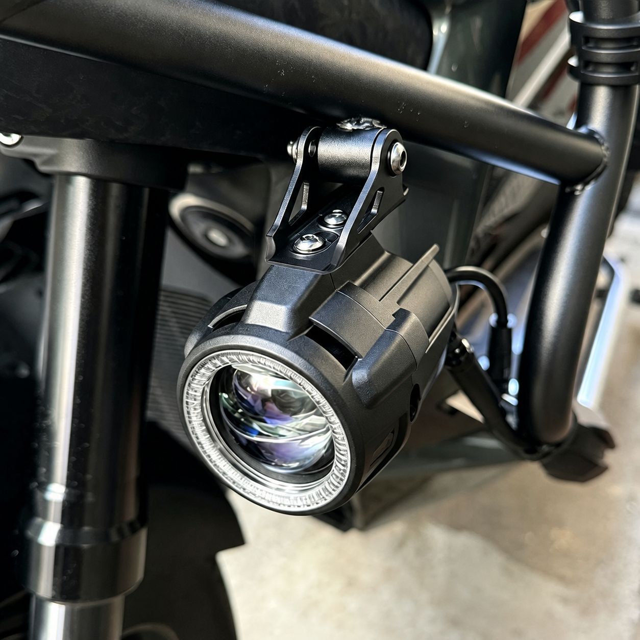 Universal cross-border motorcycle accessories, fixed brackets, scooter accessories, modified crash bars, spotlight bracket accessories, complete set