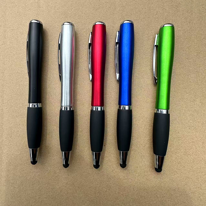 Lámpara capacitiva pincel pantalla táctil bolígrafo de impresión personalizado bolígrafo publicitario giratorio mayorista creativo bolígrafo multifuncional