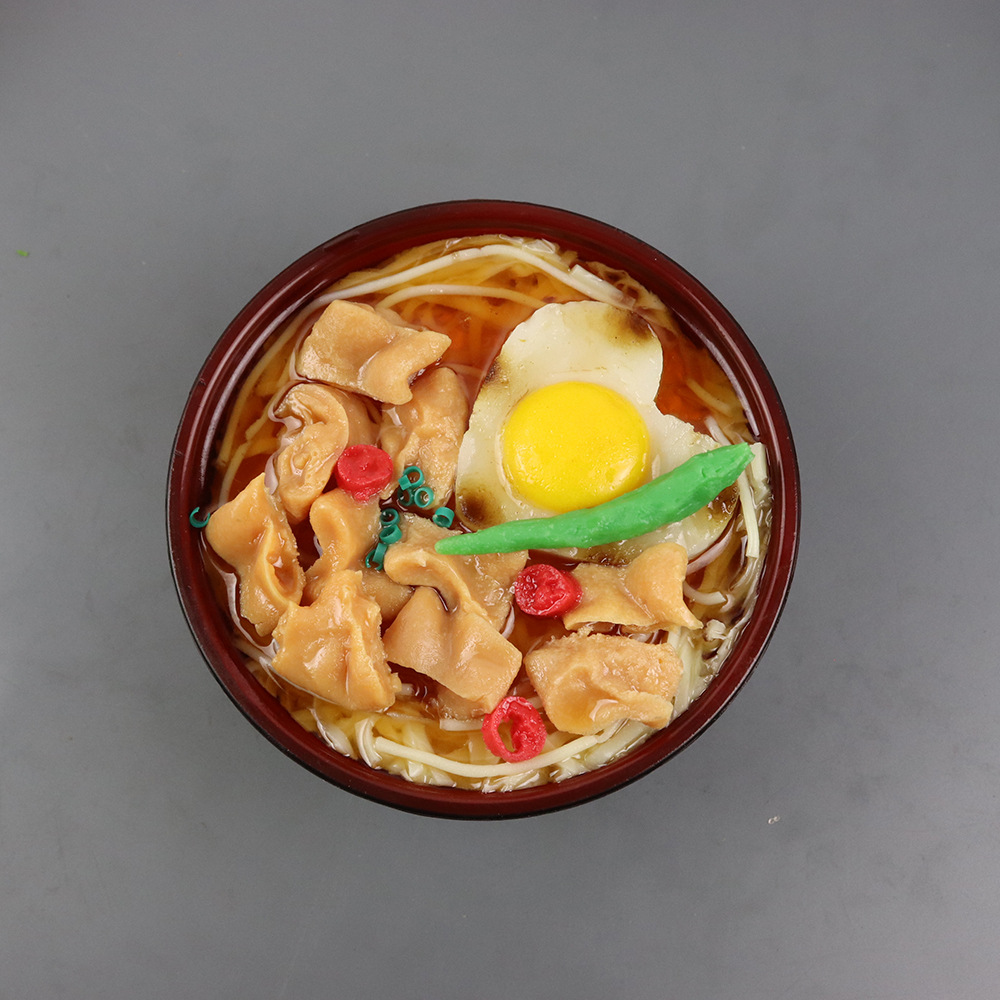 돼지 내장 수란 국수