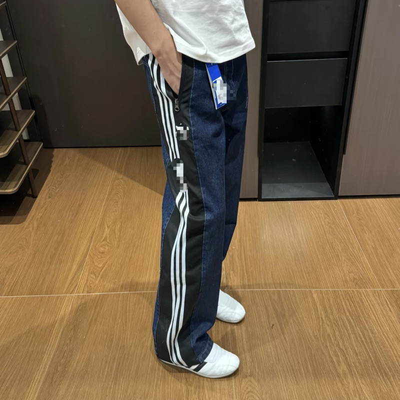 Clover autumn new collection: unisex patchwork striped denim pants, sporty wide-leg pants, loose and casual long pants, wholesale Clover autumn new collection: unisex patchwork striped denim pants, sporty wide-leg pants, loose and casual long pants, wholesale