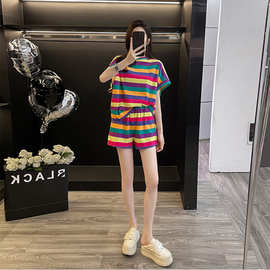 巧妮儿多巴胺穿搭休闲运动套装女夏时尚减龄条纹短袖T短裤两件套