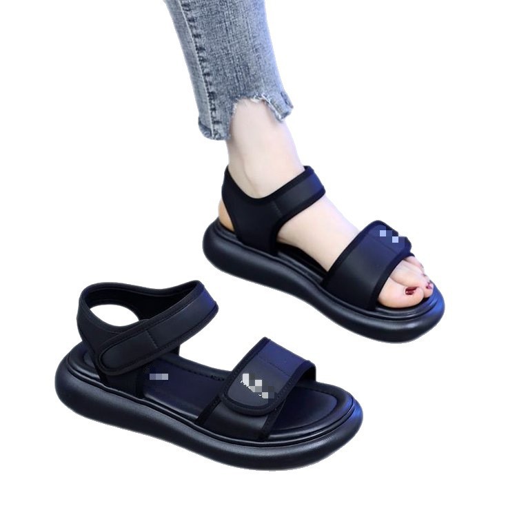Sandalias deportivas para mujeres verano 2026 nuevo dulce velcro plano para mujeres embarazadas zapatos de playa anti-deslizantes romanos