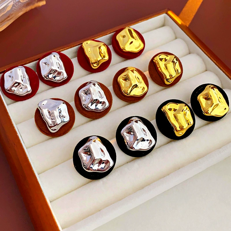 П Demi-season earrings?