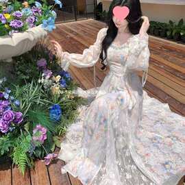 碎虹糖霜 仙气温柔油画氛围感收腰多巴胺碎花吊带连衣裙 两件套