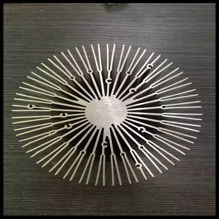 佛山厂家专业定制密齿散热太阳花铝合金型材散热6063铝合金