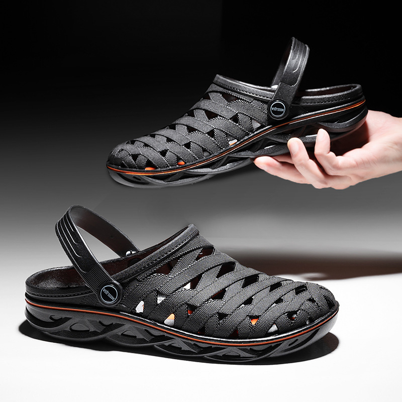 2025 New Hole Slippers Men's Breathable Dual-Purpose Baotou Korean Style Anti-Slip Chef Work Sports Running Sandals Men