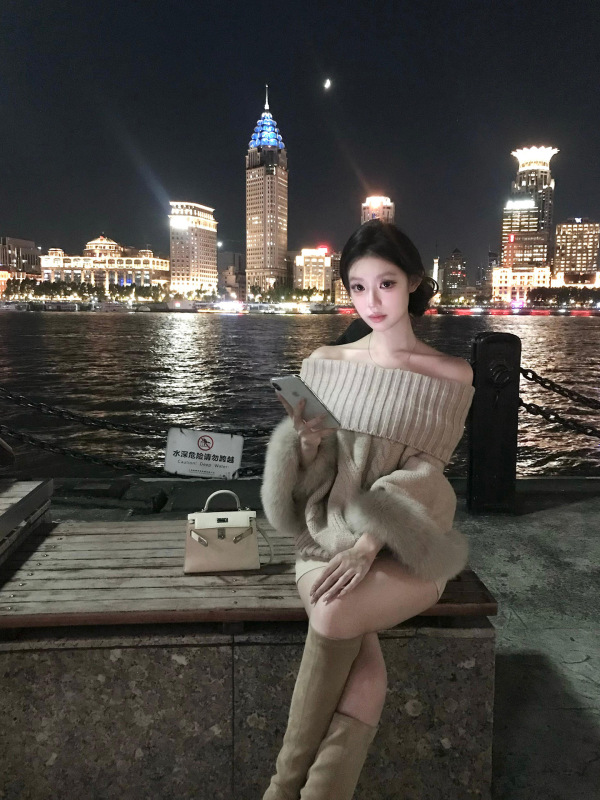 潇潇同款轻奢百搭慵懒高领蝙蝠袖显瘦斗篷狐狸毛皮草毛衣粗针针织|undefined