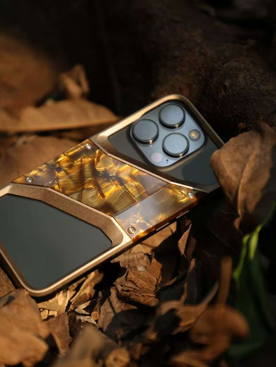 Ốp lưng iPhone 16 Pro Max hợp kim nhôm chống rơi, viền dày bảo vệ toàn diện — Hợp kim nhôm M12 + miếng cao su thân thiện với môi trường [vàng] chi tiết 6
