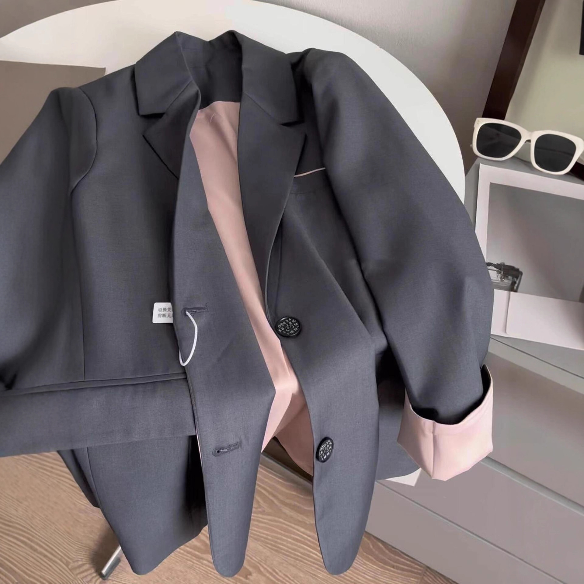 Gray Suit Jacket for Women, High-End 2025 Autumn Style Korean Style Fashionable Contrasting Color Stitching Suit