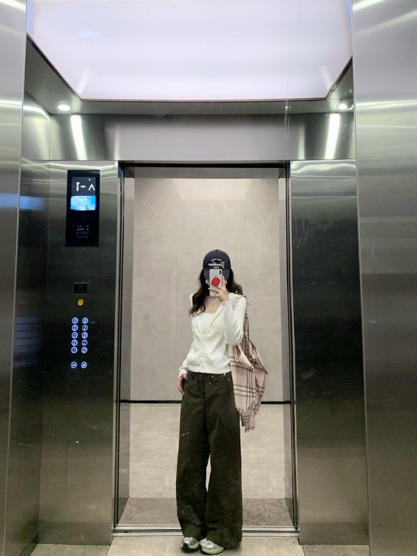 2025款韩系早秋季白色连帽麻花针织开衫毛衣女外搭慵懒风外套上衣|undefined
