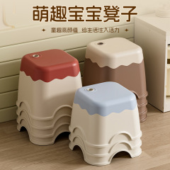 厚みのある子供用小さなスツール、家庭用低スツール、プラスチック製の靴交換用ベンチ、赤ちゃんのかわいくて丈夫で耐久性のある幼稚園の椅子